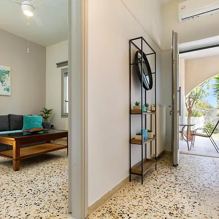 Golden Key Apartman Hriszí Aktí Haniá